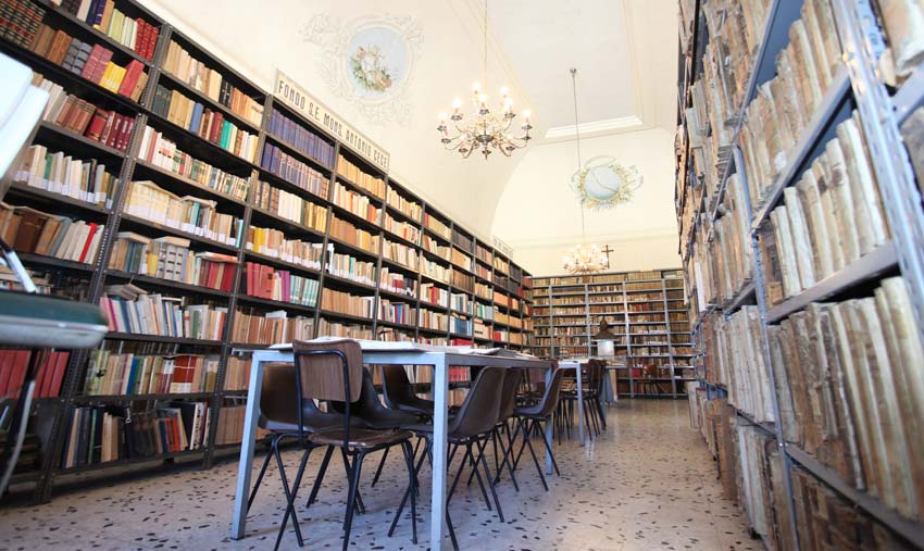Biblioteca Paolo VI Seminario Aversa 1