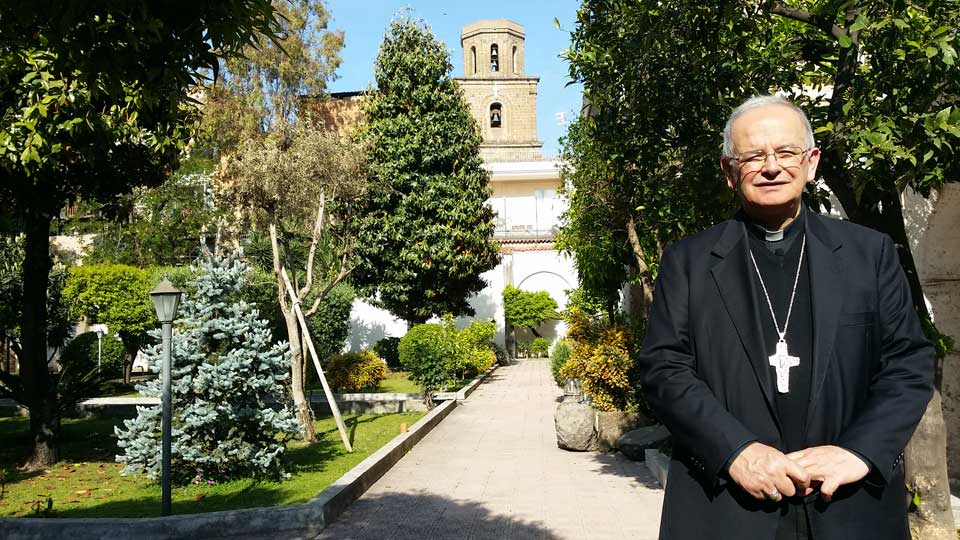 Santa Pasqua 2020: il pensiero di Mons. Angelo Spinillo - Diocesi di Aversa